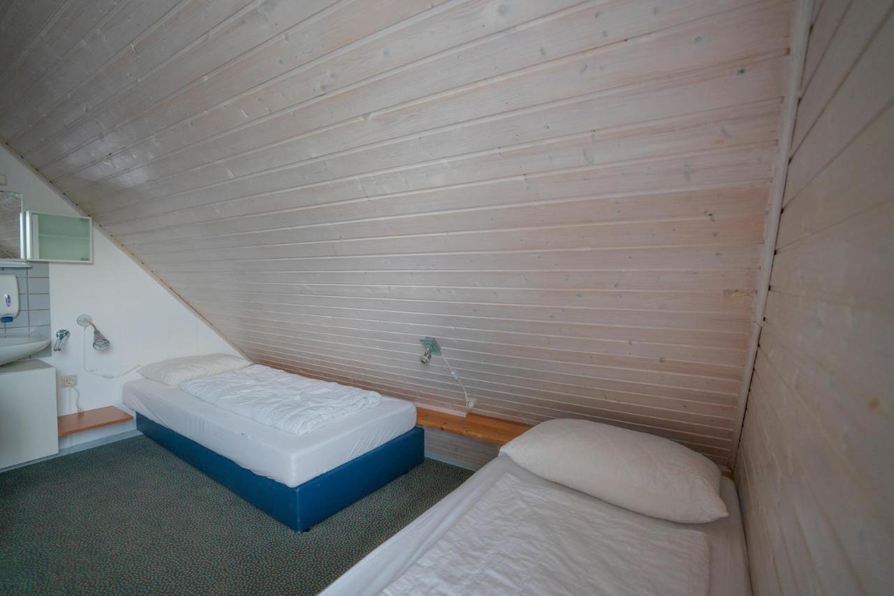 Ferienhaus "Gestiefelter Kater" Am See Im Bergland 基希海姆 外观 照片